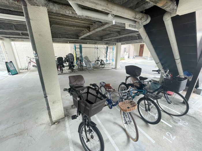 駐輪場 永光ビルディング熊内橋