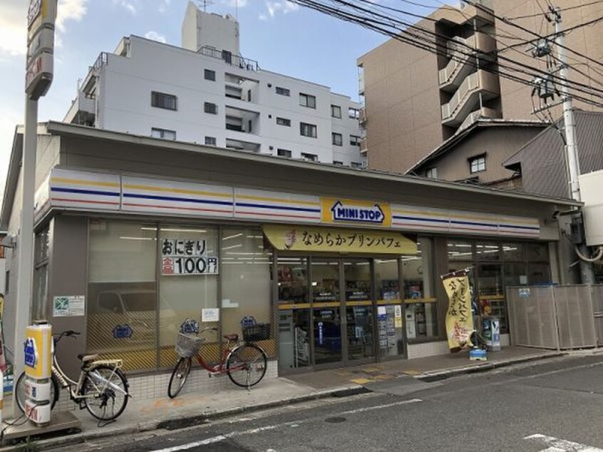 ミニストップ京都室町通万寿寺店(コンビニ)まで230m ファーストコート五条若宮