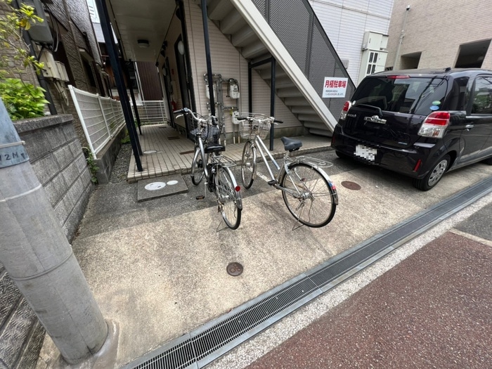 駐輪場 ＡＲＭＳ王子