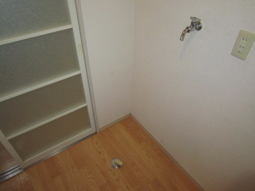 洗濯機置場 ＡＲＭＳ王子