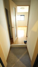 玄関 アーリーズ大宮通