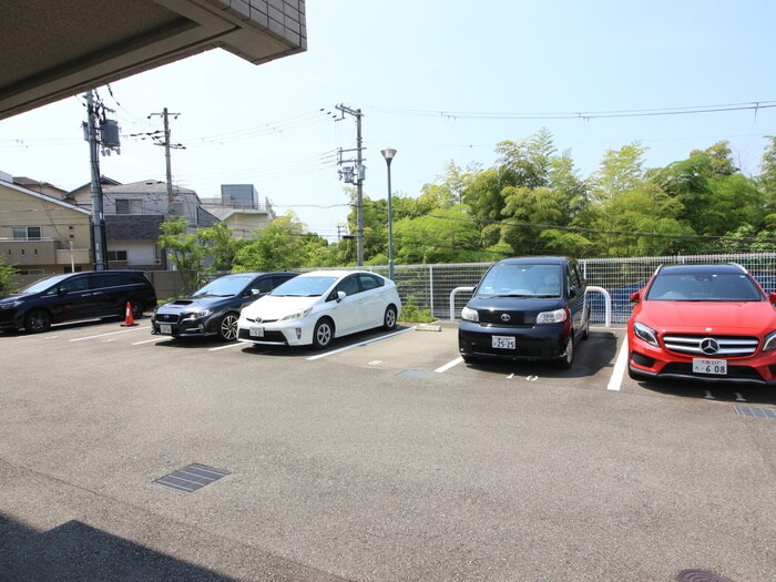 駐車場 Ｙｓ　Ｃｏｕｒｔ千里山