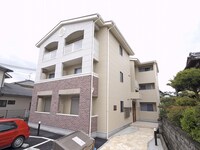 レオパレス別所新町ＬＡＩ