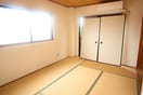 居室 ダンマミダー