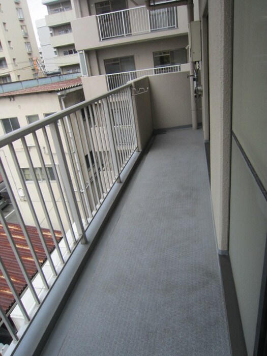 ベランダ・バルコニー アルカディアイン