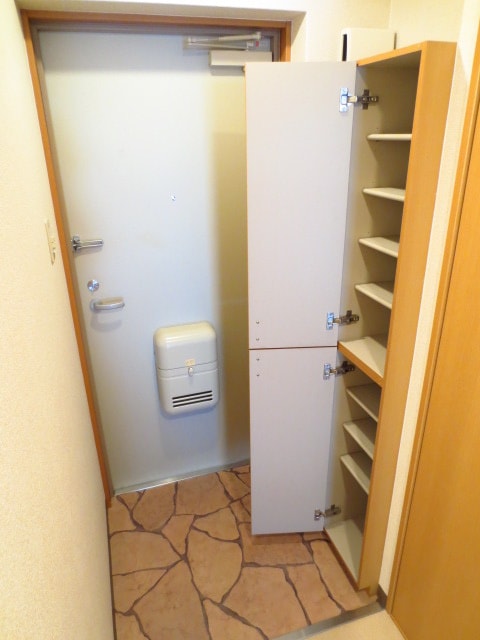 玄関 キャトルセゾン嵐山