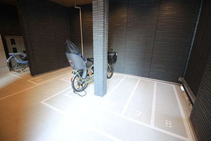 駐輪場 グラサ真田山