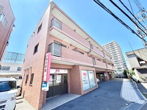 タ－トルネ－ジュ