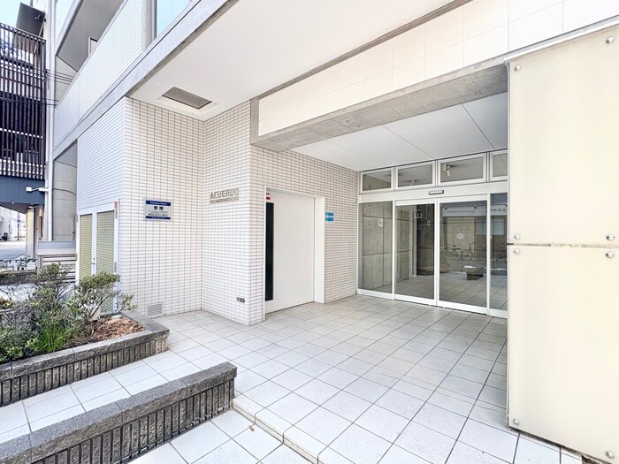 エントランス部分 アクエルド新町