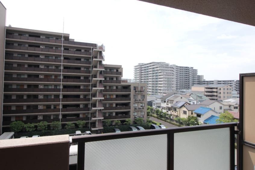 室内からの展望 ﾊﾟｰﾑｽﾞｺｰﾄ茨木ﾊﾟｰｸ･ﾎｰﾑｽﾞB(505)