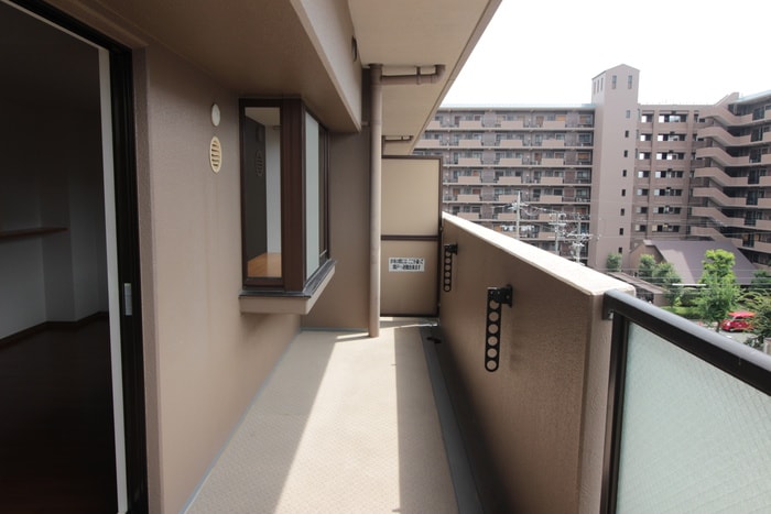 ベランダ・バルコニー ﾊﾟｰﾑｽﾞｺｰﾄ茨木ﾊﾟｰｸ･ﾎｰﾑｽﾞB(505)