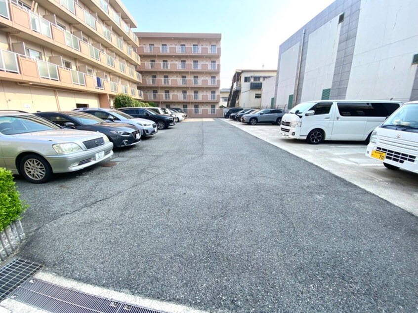 駐車場 ユニテソリステ津門川