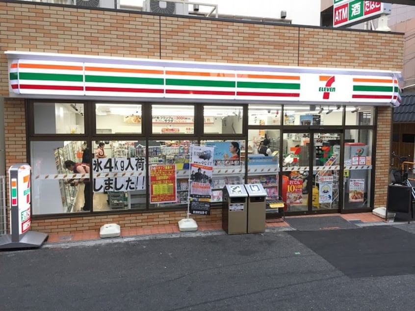 セブンイレブン(コンビニ)まで100m イノセント堂山