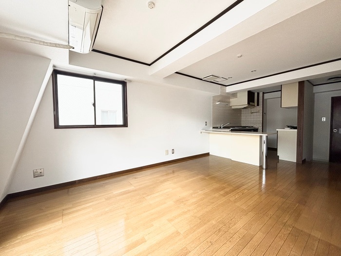 居室 グローリー上汐