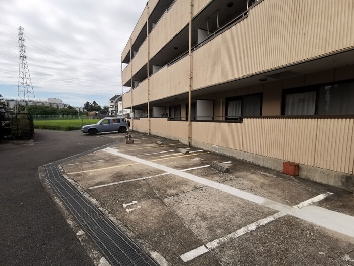 駐車場 南マンション