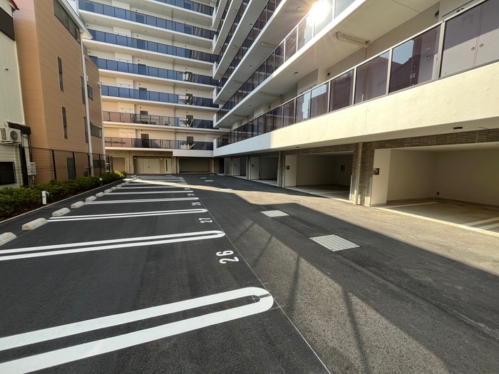 駐車場 THE MUTUAL 江坂