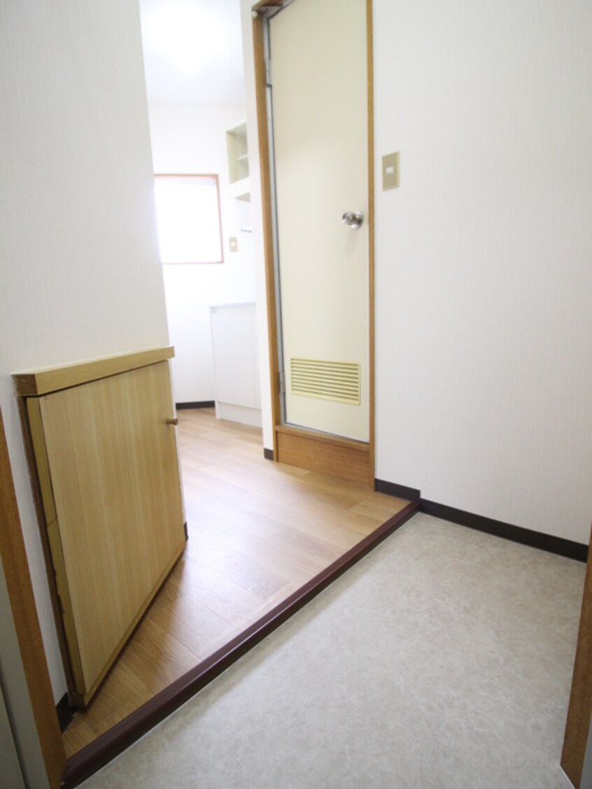 玄関 シャト－高橋