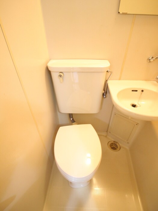 トイレ シャト－高橋