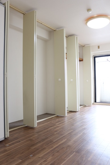 収納 ルミエ－ル天満