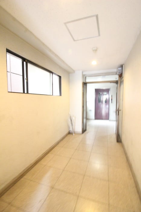 エントランス部分 ルミエ－ル天満