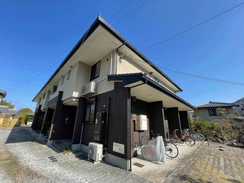 駐輪場 花のワルツ嵯峨