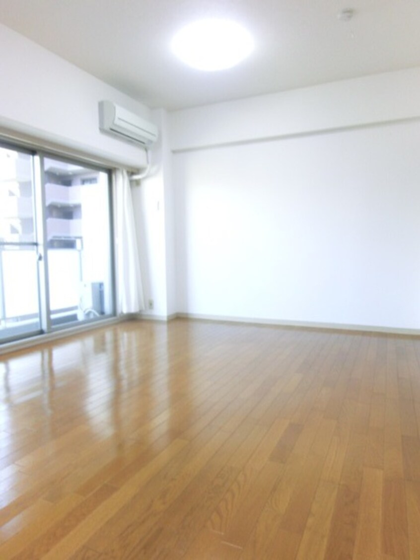 居室 ｃｅｄａｒ　ｖｉｌｌａｇｅ