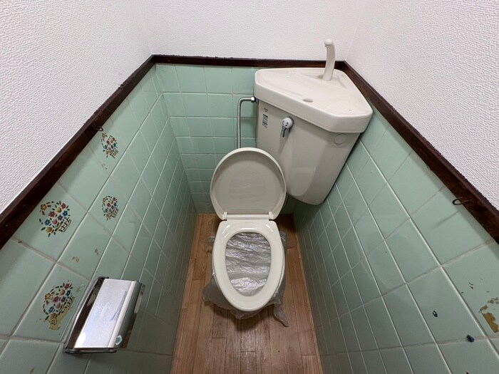 トイレ ロイヤルハイツ