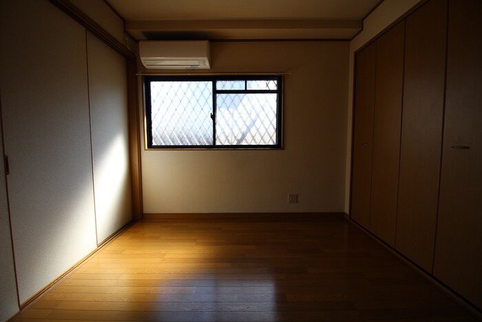 居室 プレステ－ジ六地蔵