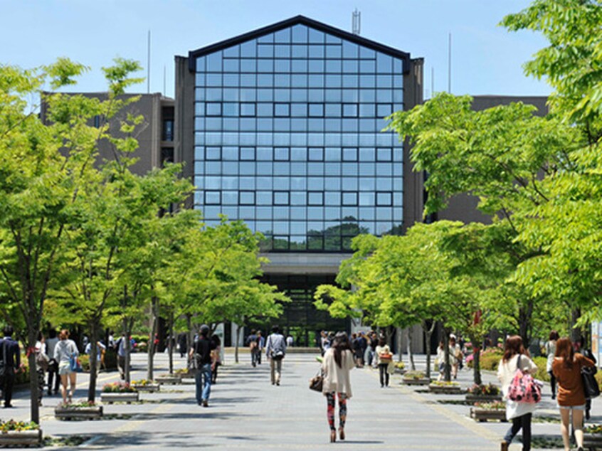 龍谷大学(大学/短大/専門学校)まで1400m コーポ朝倉