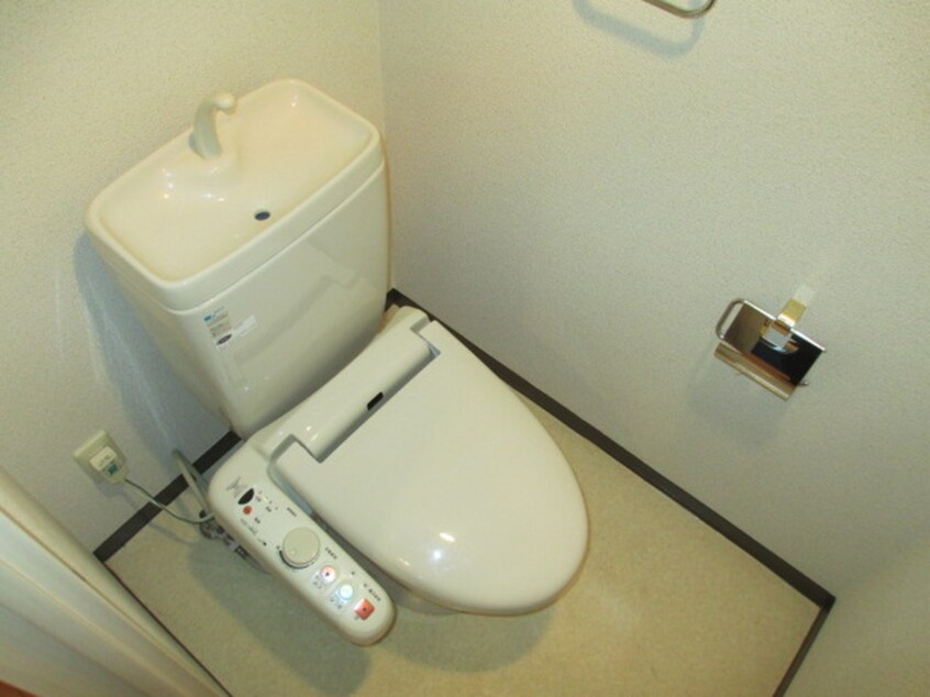 トイレ ロイヤルヒル神戸三ノ宮(502)
