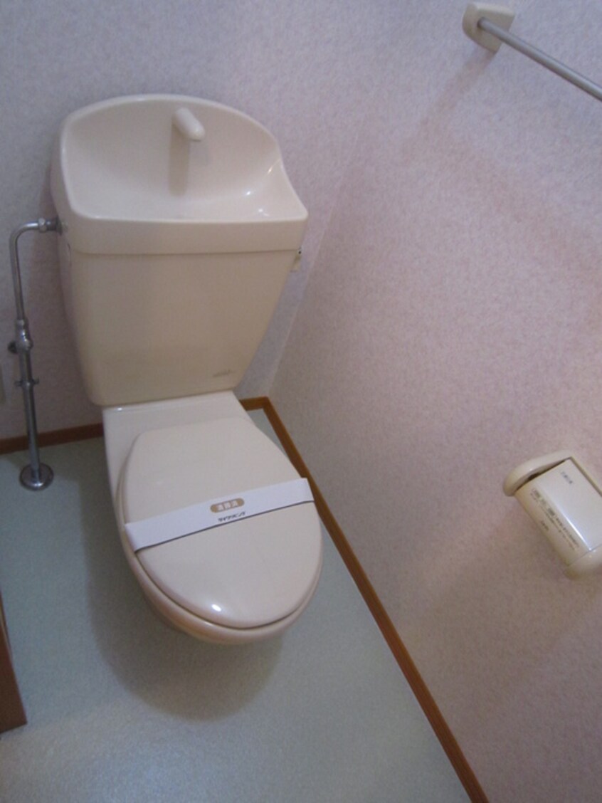 トイレ グランシャリオⅠ