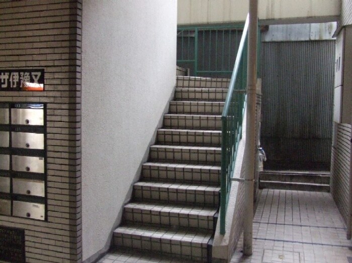 エントランス部分 サンプラザ伊豫又