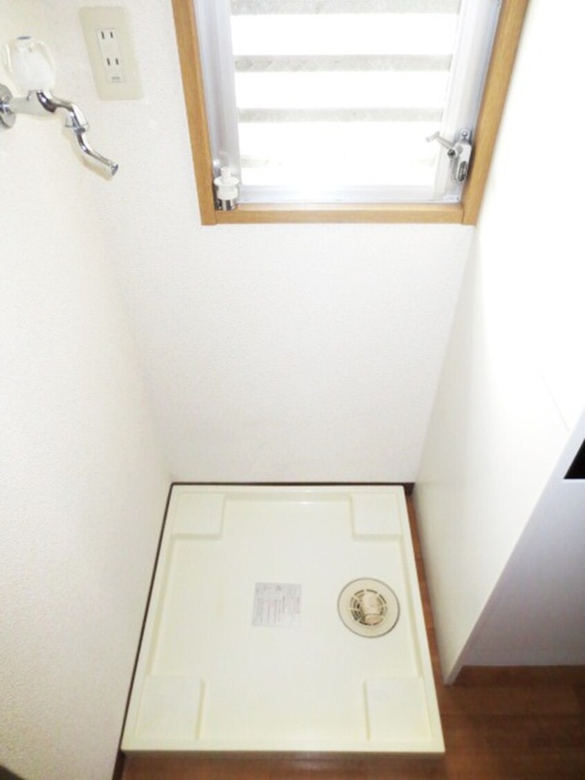 洗濯機置場 パルケラ－ド