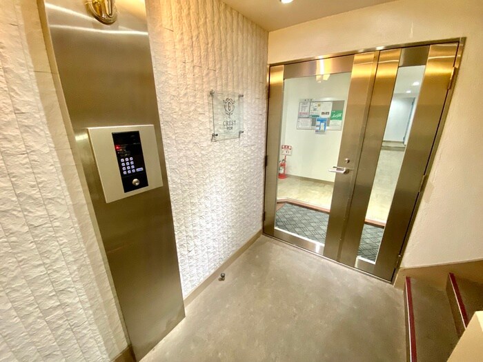 エントランス部分 CREST沢之町
