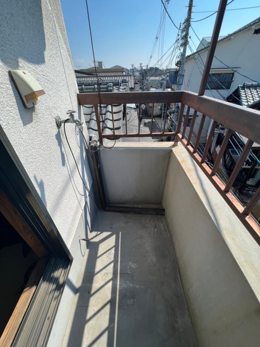 洗濯機置場 小路ハウス右棟