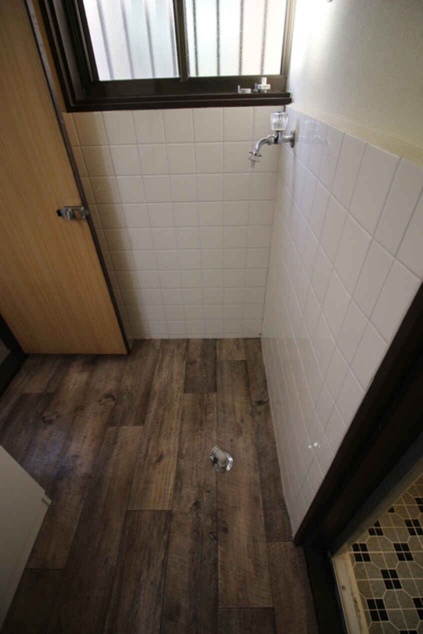 洗濯機置場 ｶﾗｰｽﾞﾋﾞﾝﾃｰｼﾞ橋本中ノ町戸建