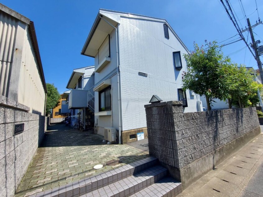 エントランス部分 シャルム豊