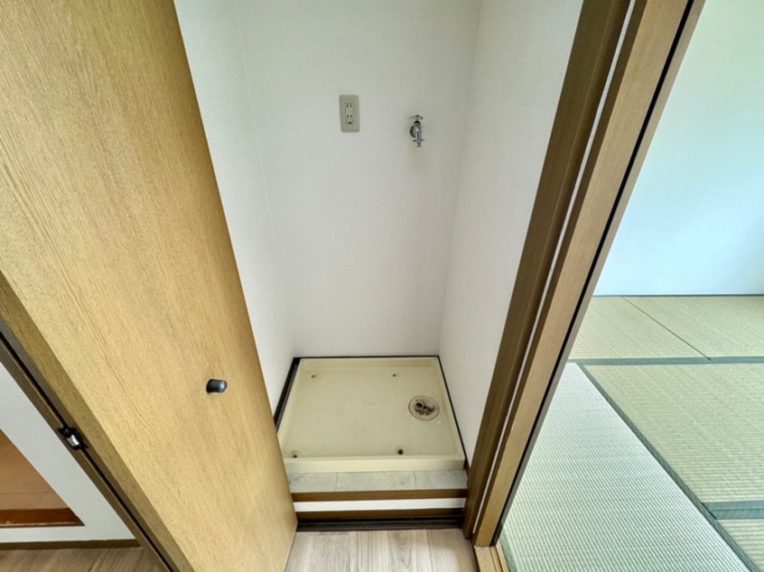 洗濯機置場 シャルマンイワイ