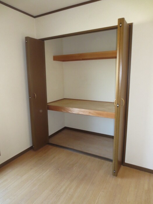 収納 Ｍ　ＲＯＳＥＳＴ