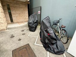 バイク置き場
