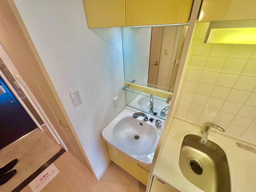 洗面 ﾌﾟﾚｻﾝｽ難波ﾘﾊﾞ-ｵｱｼｽ(1104)