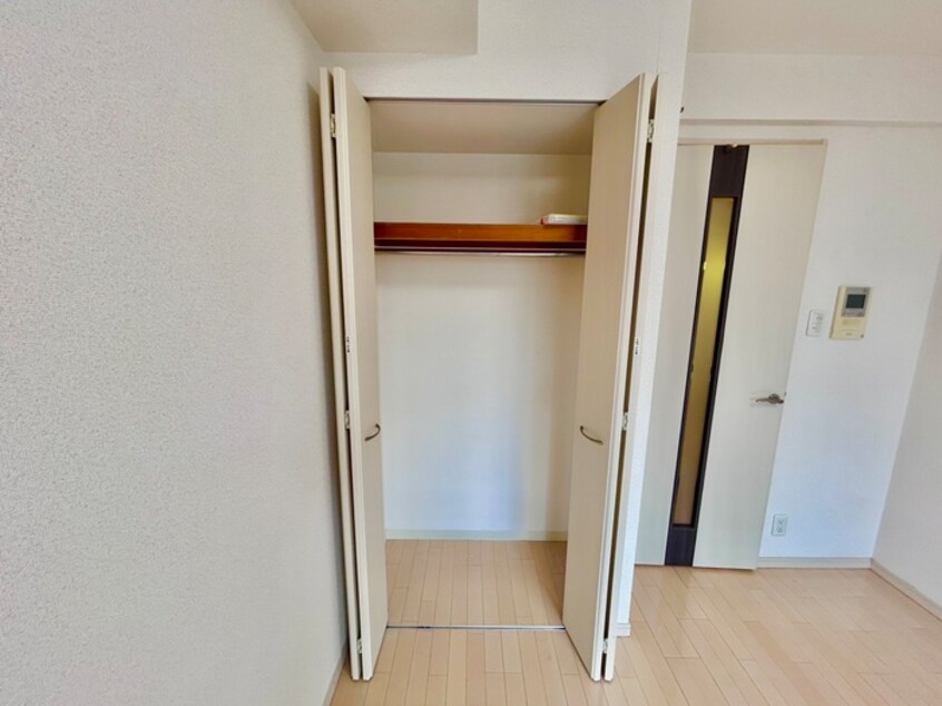 収納 ﾌﾟﾚｻﾝｽ難波ﾘﾊﾞ-ｵｱｼｽ(1104)