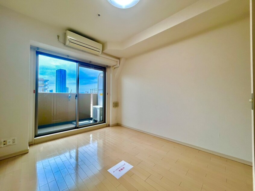 居室 ﾌﾟﾚｻﾝｽ難波ﾘﾊﾞ-ｵｱｼｽ(1104)