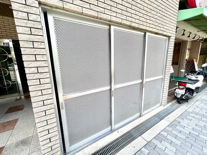 建物設備 エレーヌ十三