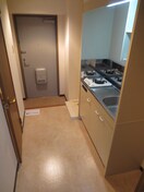 廊下 エレーヌ十三