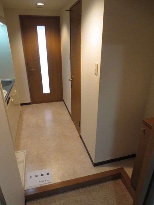 玄関 エレーヌ十三