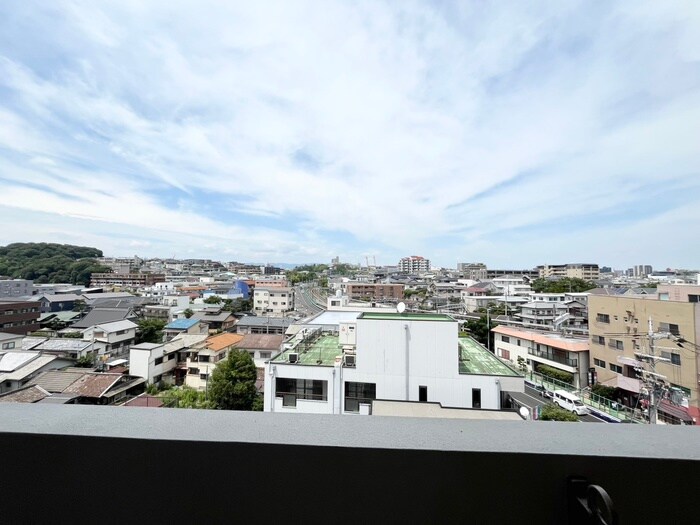 室内からの展望 ル－ヴェンブルン豊津