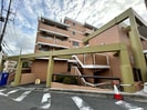 R&E関大前マンションの外観