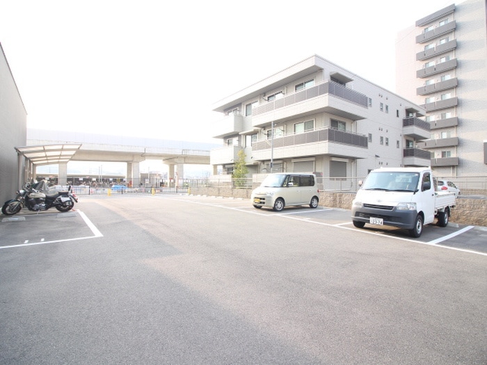 駐車場 ｸﾞﾗﾝﾚﾌﾞﾘｰ洛西口