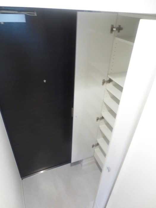 収納 サムティ北梅田VESSEL(502)